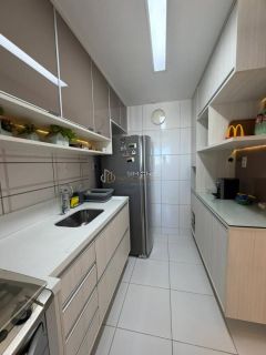 Apartamento Para Vender com 3 quartos 2 suítes no bairro Atalaia em Aracaju
