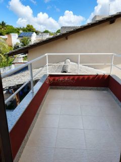 Casa de Condomínio  3 suítes Catu de Abrantes em Camaçari