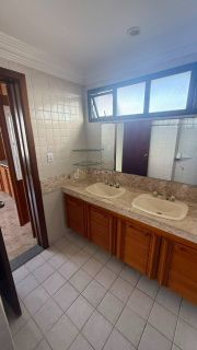 Apartamento Para Vender com 4 quartos 2 suítes no bairro Pituba em Salvador