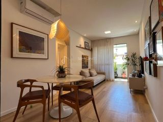 Apartamento Para Vender com 2 quartos 1 suíte  Jardim Armação