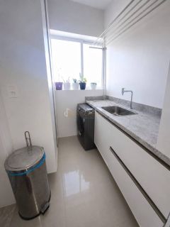 Apartamento com 3 quartos 1 suíte Buraquinho