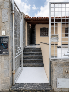 Excelente oportunidade para quem busca uma casa confortável e bem distribuída no Conjunto Centenário, em Feira de Santana.