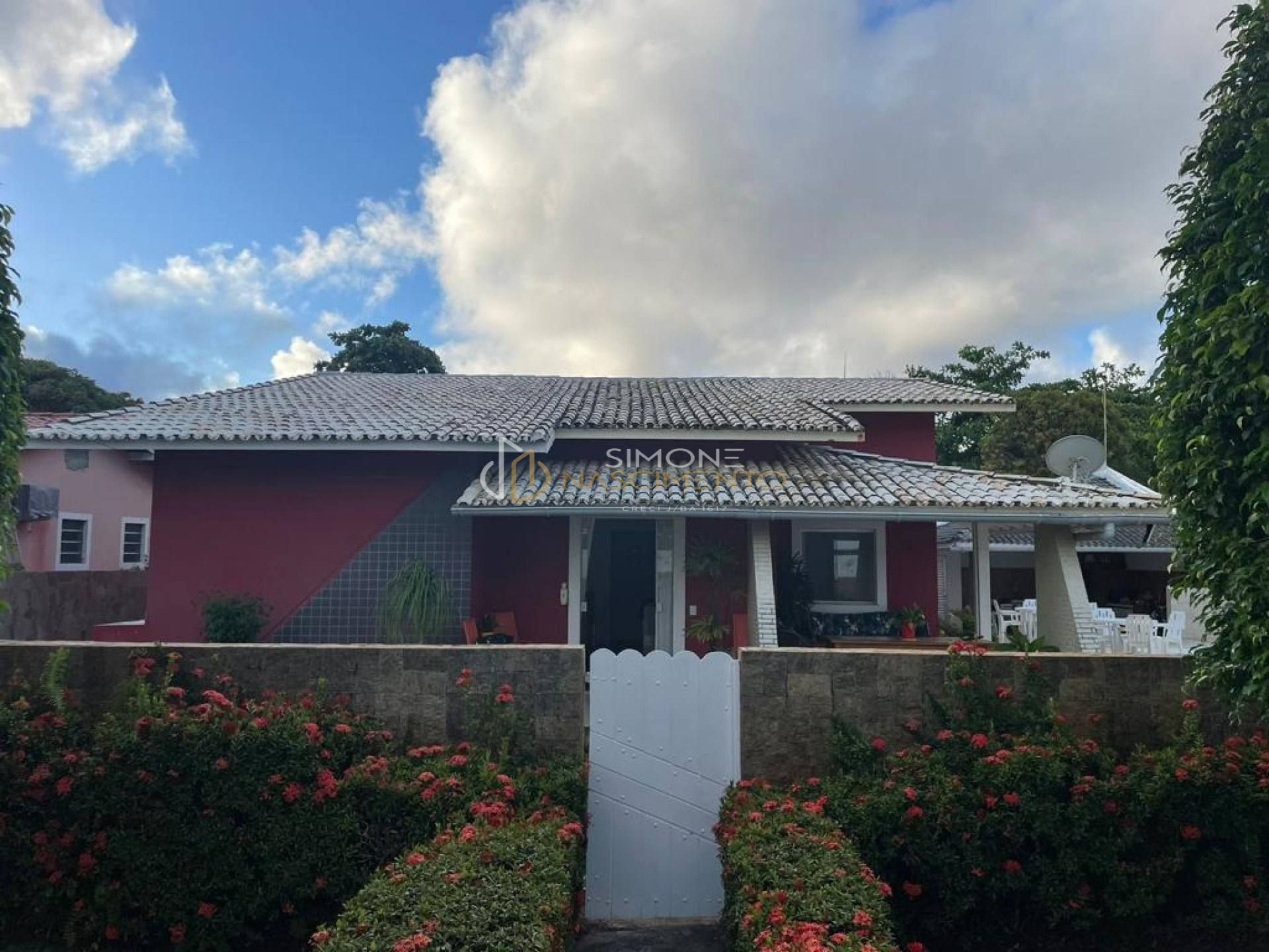 Casa de Condomínio 4 suítes  Guarajuba em Camaçari