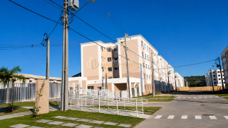 Apartamento Reformado à Venda no Residencial Mar de Abrantes