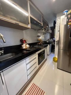 Apartamento Para Vender com 2 quartos 1 suíte Imbuí
