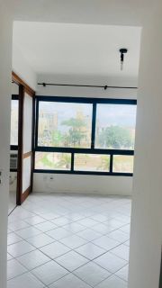 FLAT 1/4 NA PITUBA FRENTE MAR