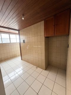 Apartamento Para Alugar com 3 quarto  Boca do Rio em Salvador