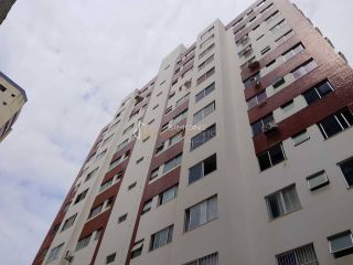 Apartamento Para Alugar com 2 quartos  Aquarius em Salvador