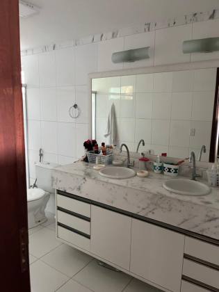 Casa de Condomínio  4 suítes no bairro Alphaville em Camaçari