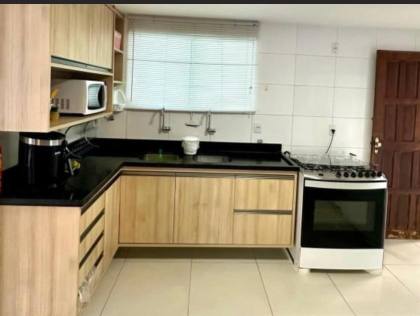Casa de Condomínio  4 suítes no bairro Alphaville em Camaçari