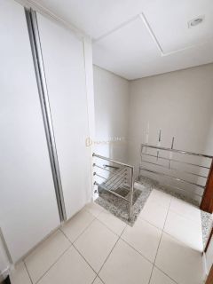 Casa de Condomínio Para Vender 3 suítes Buraquinho em Lauro De Freitas