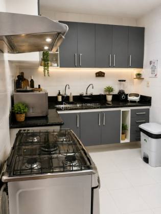 Apartamento Para Vender com 4 quartos 1 suítes no bairro Itaigara em Salvador