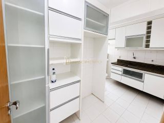 Apartamento Para Vender com 2 quartos 1 suíte Alphaville I em Salvador
