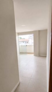 Apartamento Para Alugar com 2 quartos  Saboeiro em Salvador