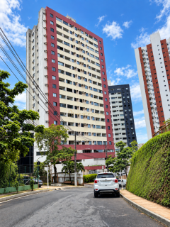 Apartamento 2/4 à venda em Brotas – Andar alto, ventilado e 2 vagas