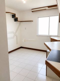 Apartamento Para Alugar com 3 quartos  Imbuí em Salvador