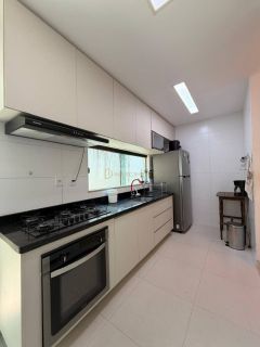Apartamento para locação 2 quartos 1 suíte - Buraquinho - Lauro de Freitas - Ba