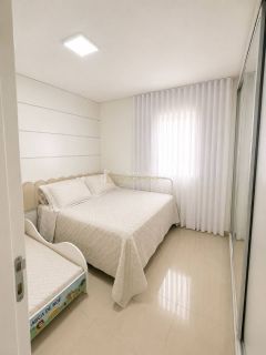 Apartamento Para Alugar com 3 quartos 1 suítes no bairro Imbuí em Salvador
