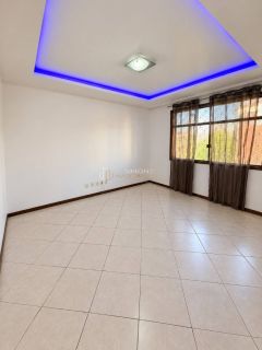 Casa Solta  3 quartos IAPI em Salvador