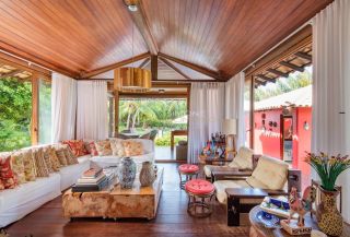 Casa de Alto Padrão em Costa do Sauípe | Projeto David Bastos | 5 Suítes | Mobiliada