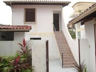 CASA À VENDA NA ILHA DE ITAPARICA | PRAIA DA PENHA | 7 QUARTOS | PORTEIRA FECHADA