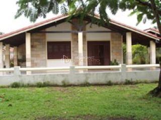 CASA À VENDA NA ILHA DE ITAPARICA | PRAIA DA PENHA | 7 QUARTOS | PORTEIRA FECHADA