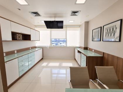 Sala Comercial no CEO Salvador | Caminho das Árvores