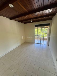 Casa de Condomínio Para Vender com 3 quartos 1 suíte Itapuã em Salvador