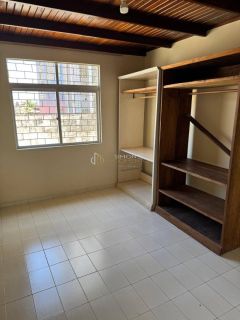 Casa de Condomínio Para Vender com 3 quartos 1 suíte Itapuã em Salvador