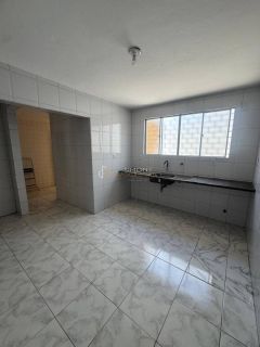 Casa de Condomínio Para Vender com 3 quartos 1 suíte Itapuã em Salvador