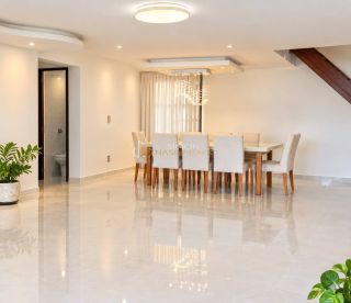 Casa Para Vender com 4 quartos 2 suítes  Itapuã em Salvador