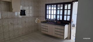 Casa Para Vender com 4 quartos 2 suítes  Itapuã em Salvador