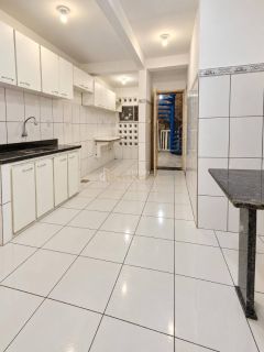 Casa de Condomínio Para Vender com 3 quartos 3 suítes  Stella Mares em Salvador