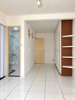 Casa de Condomínio Para Vender com 3 quartos 3 suítes  Stella Mares em Salvador