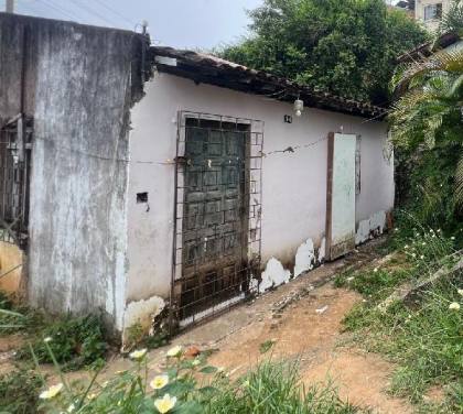 OPORTUNIDADE CAIXA | CASA 2/4 EM ALTO DO CABRITO COM 64% DE DESCONTO