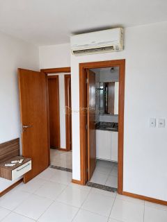 Apartamento Para Vender com  3 suítes  Pitangueiras em Lauro De Freitas