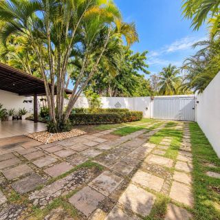 Casa Solta  5 quartos 4 suítes  Ipitanga em Lauro De Freitas