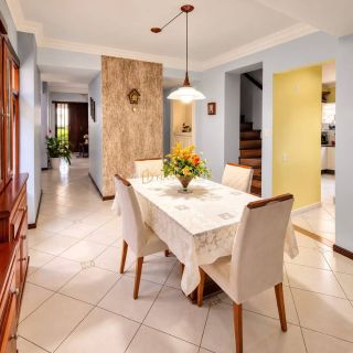 Casa Solta  5 quartos 4 suítes  Ipitanga em Lauro De Freitas