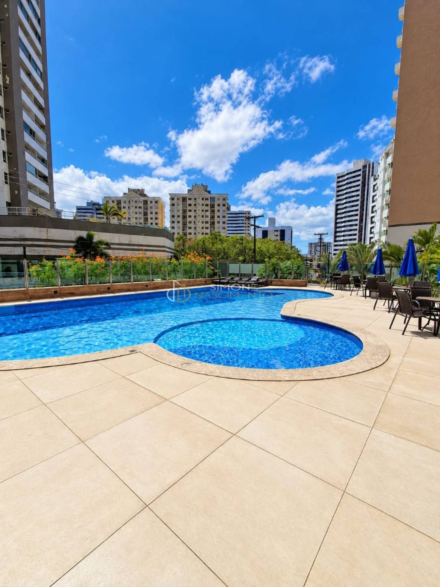 Apartamento Para Vender com 2 quartos 1 suíte Imbuí em Salvador