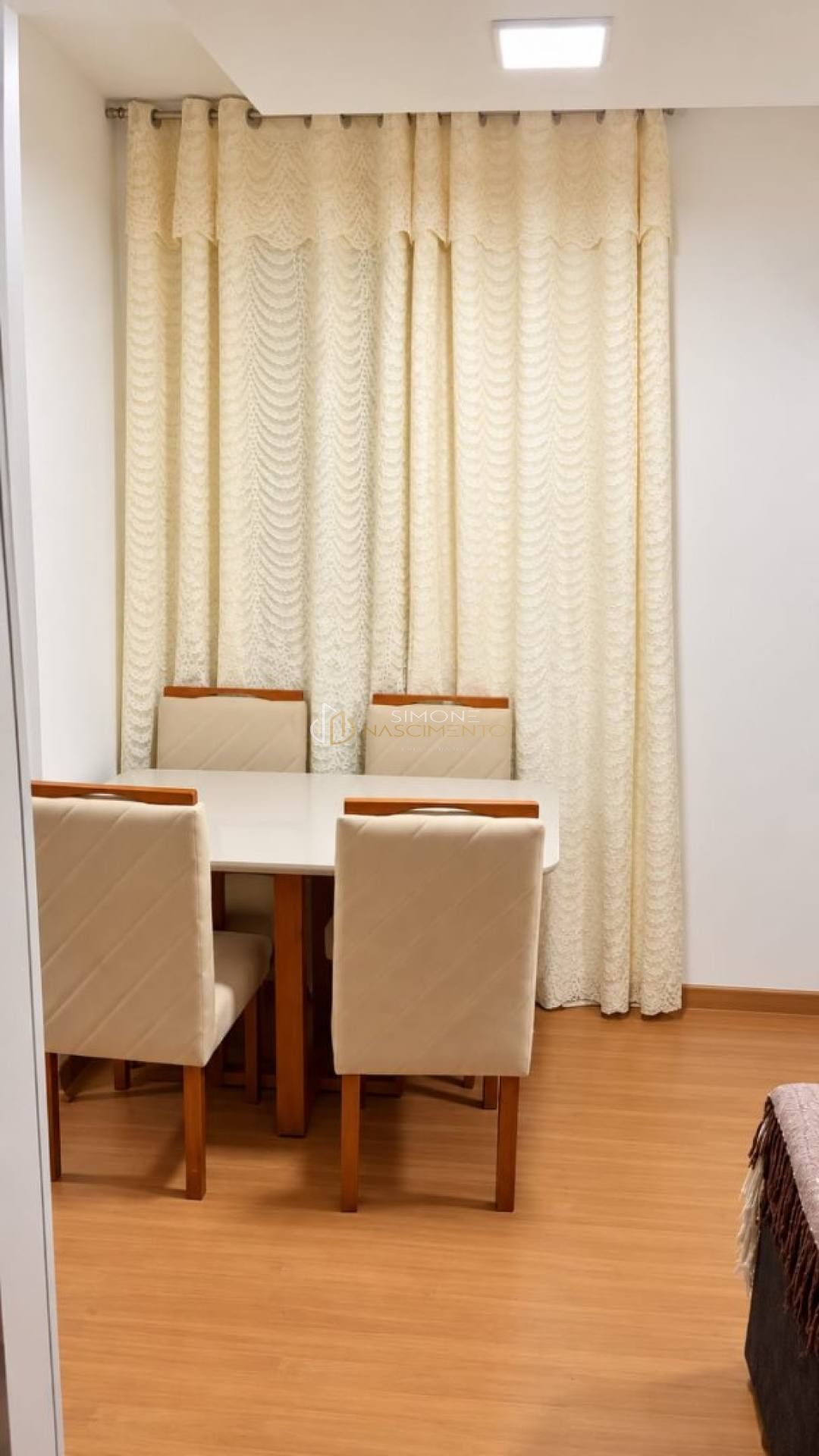 Apartamento Para Vender com 2 quartos Porteira Fechada  Centro em Lauro De Freitas