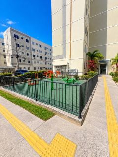 Apartamento Para Vender com 2 quartos Jockey Club em Lauro De Freitas