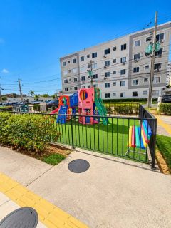 Apartamento Para Vender com 2 quartos Jockey Club em Lauro De Freitas