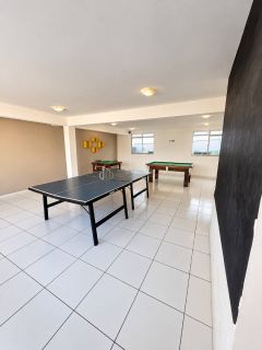 Apartamento Para Vender com 2 quartos 1 suíte Jockey Club em Lauro De Freitas