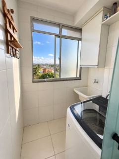 Apartamento Para Vender com 2 quartos 1 suíte Jockey Club em Lauro De Freitas