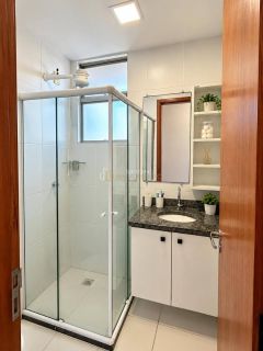 Apartamento Para Vender com 2 quartos 1 suíte Jockey Club em Lauro De Freitas