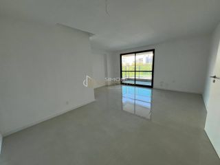 Apartamento  4 suítes no bairro Alphaville I em Salvador