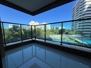 Apartamento  4 suítes no bairro Alphaville I em Salvador