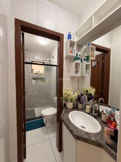 Casa em condomínio 3 quartos 1 suíte - Buraquinho - Lauro de Freitas - Ba