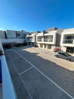 Casa de Condomínio Para Vender com 3 quartos 2 suítes no bairro Ipitanga em Lauro De Freitas