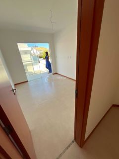 Casa de Condomínio Para Vender com 3 quartos 2 suítes no bairro Ipitanga em Lauro De Freitas